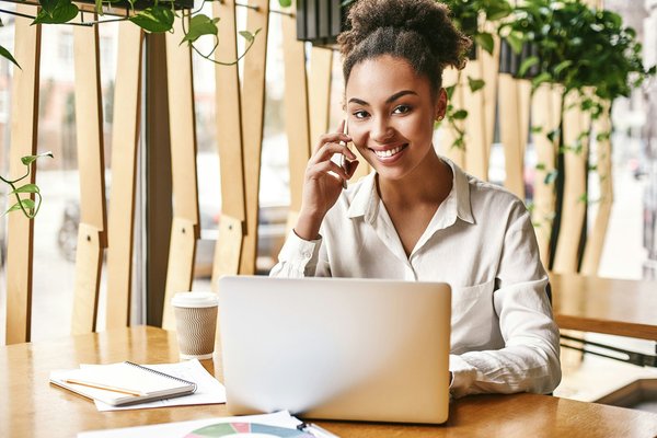 Comment les outils de gestion de version peuvent-ils optimiser le développement logiciel collaboratif?